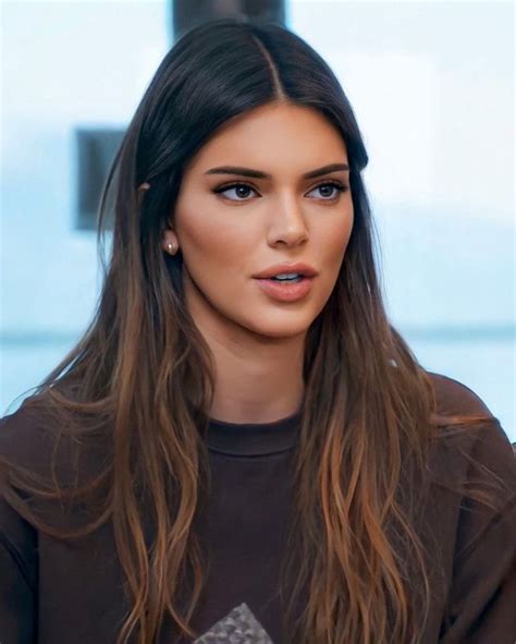 kendall jenner hair color
